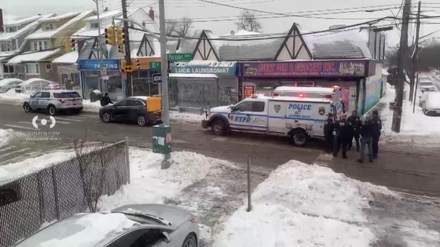 queens-police-shooting-wcbsgk60-hi-res-still-00-00-1005.jpg 