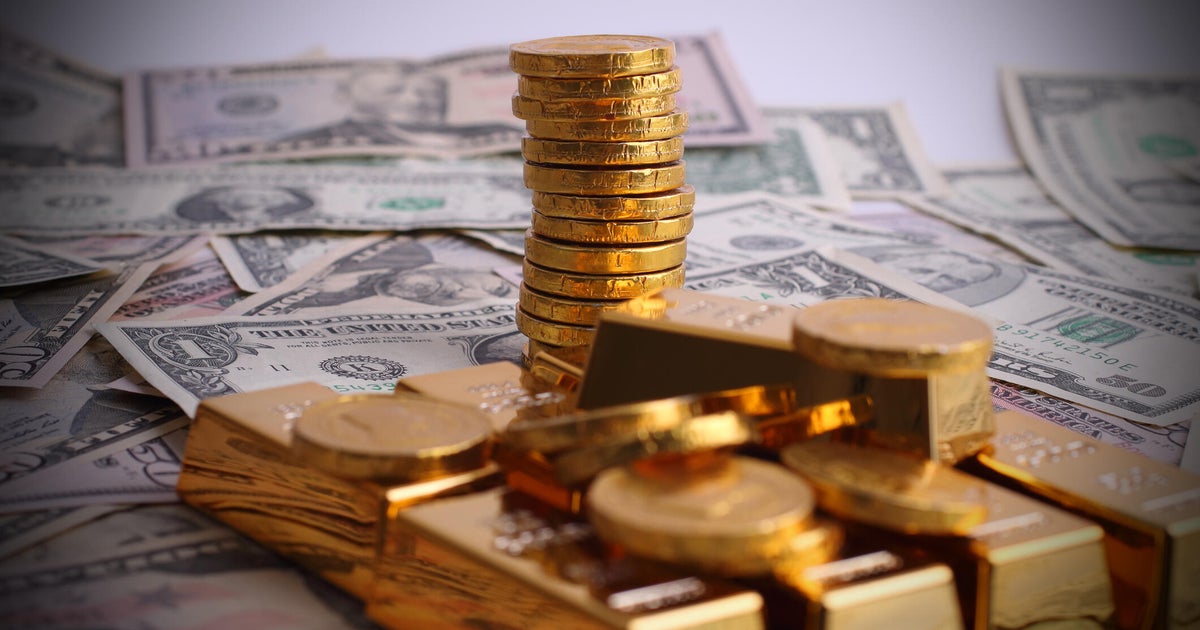 Златото счупи рекордната цена от $5000 за унция: Всичко, което трябва да знаете сега