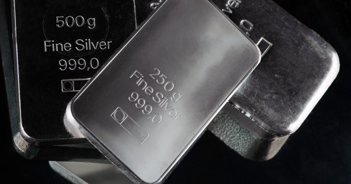 Предположенията около потенциала цената на среброто да надхвърли 100 долара за