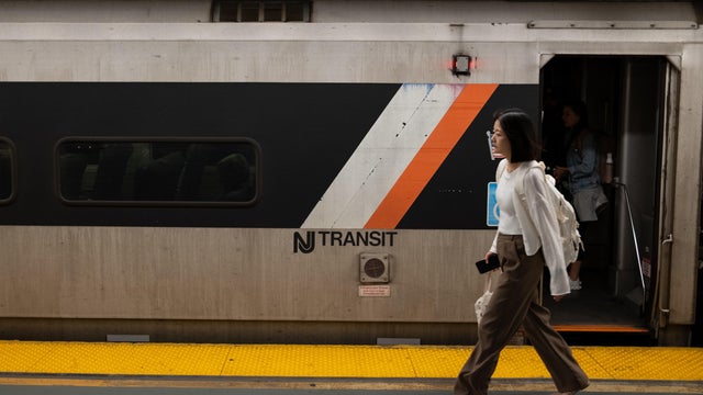 NJ Transit service faces major rush-hour delays 
