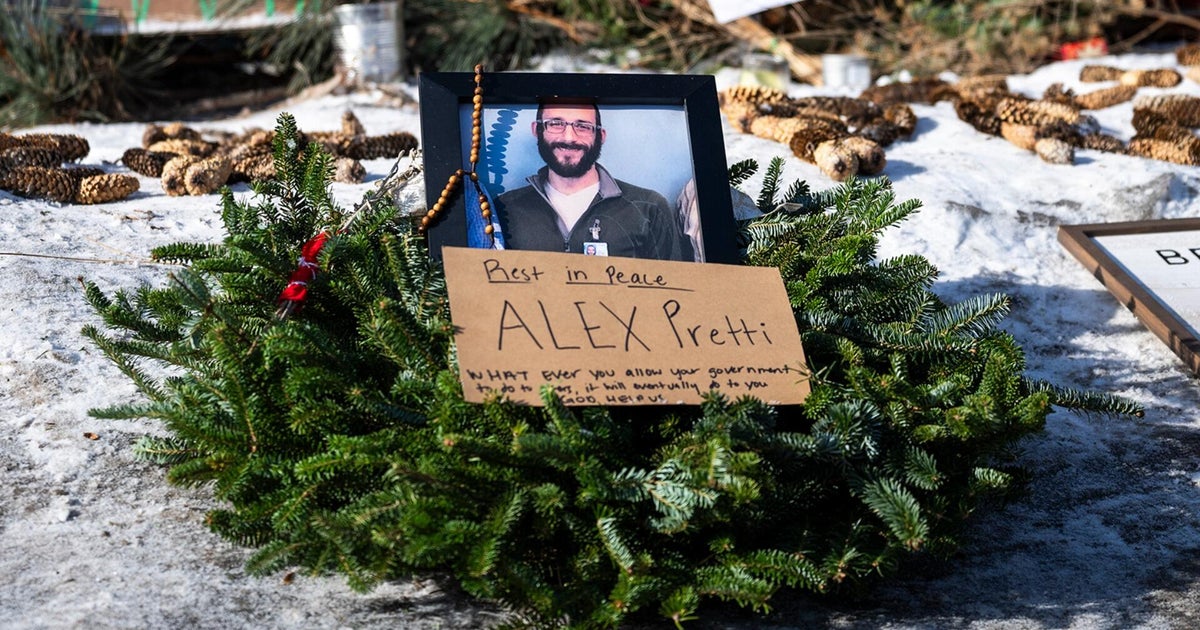 Federal agents involved in Alex Pretti shooting on administrative leave