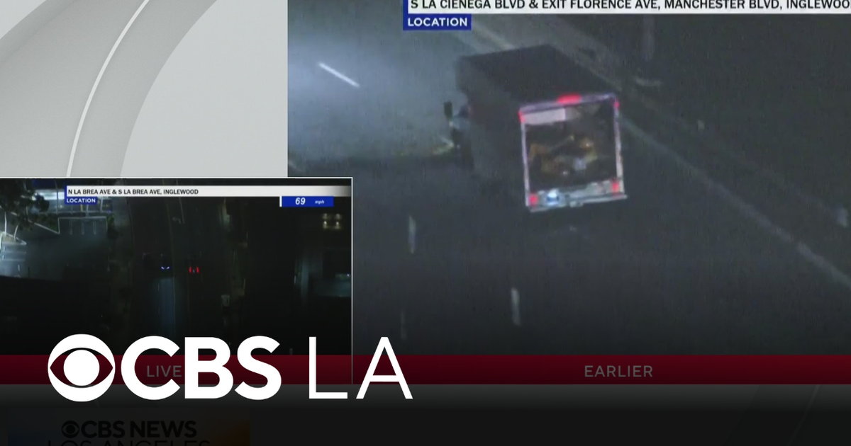LAPD pursues burglary suspects in wild chase through Los Angeles County ...