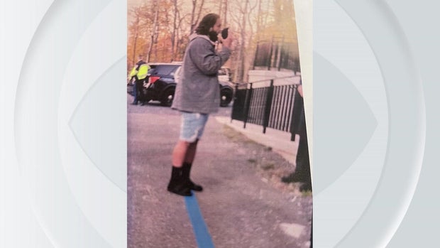 Dan Sohail was caught on camera outside the Chabad of South Brunswick in New Jersey in November 2025. 