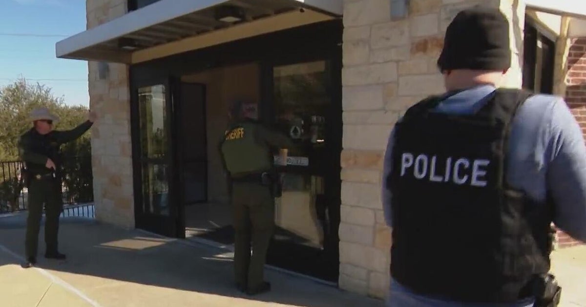 Jewelry store raids in North Texas linked to $55 million gold scam targeting seniors, officials say