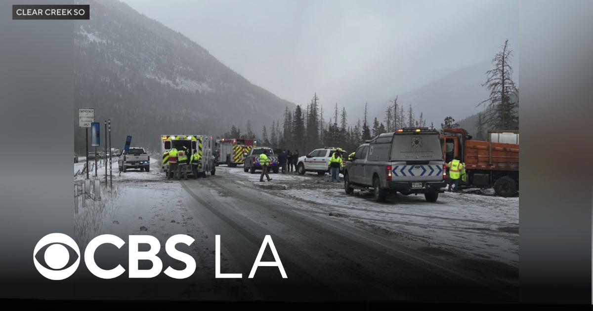 Southern California youth hockey players hospitalized after deadly Colorado crash