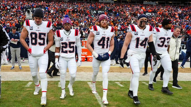 Patriots white uniforms 