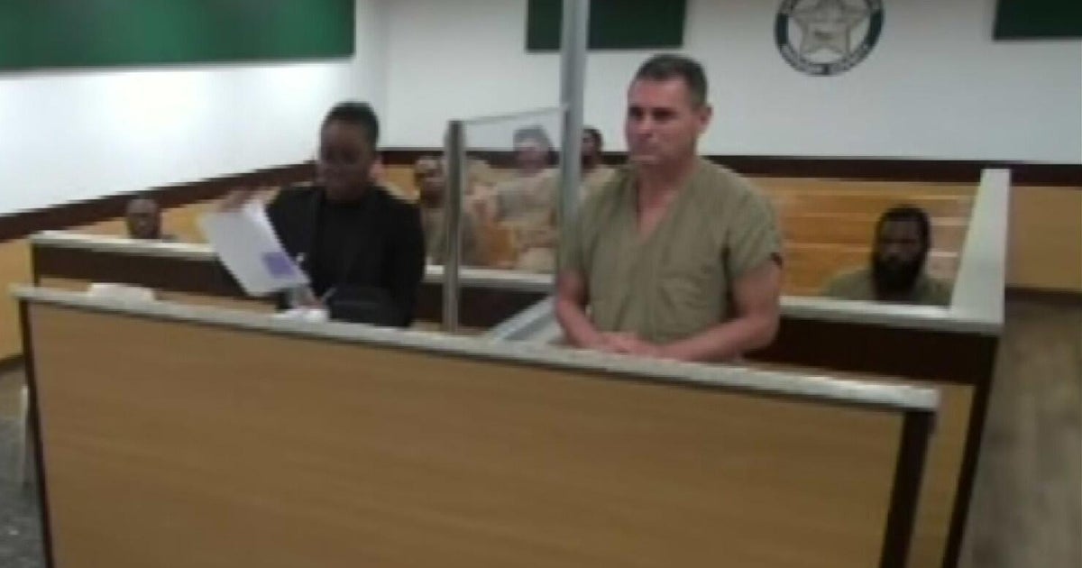 Mother stops attempted child‑luring at busy Hollywood farmers market