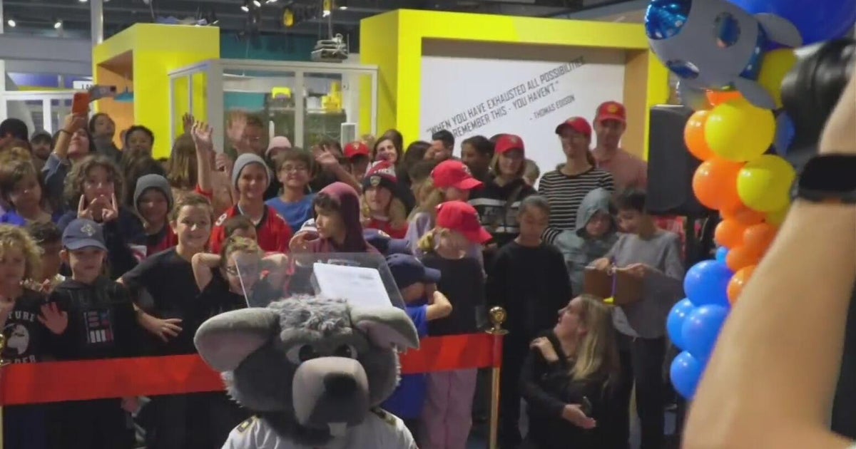 Panthers debut interactive hockey exhibit