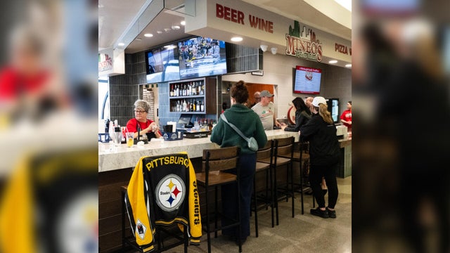kdka-mineos-pizza-pittsburgh-international-airport.jpg 