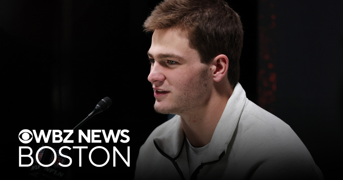 Patriots meet with the media at Super Bowl Opening Night