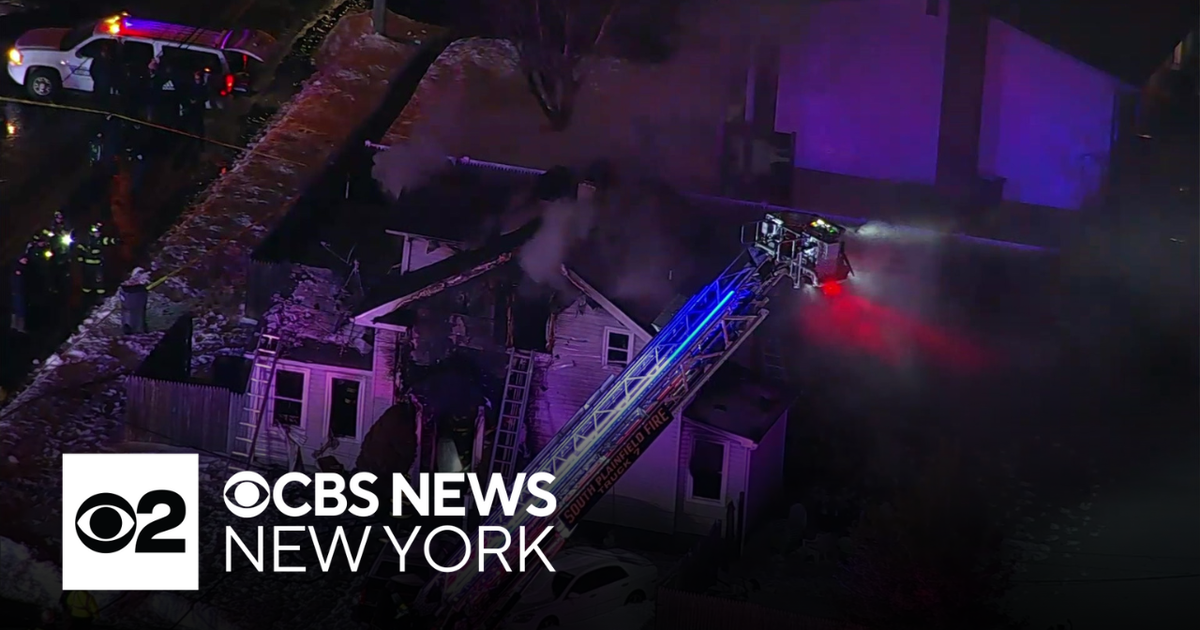 1 killed, 2 injured in New Jersey house fire, officials say