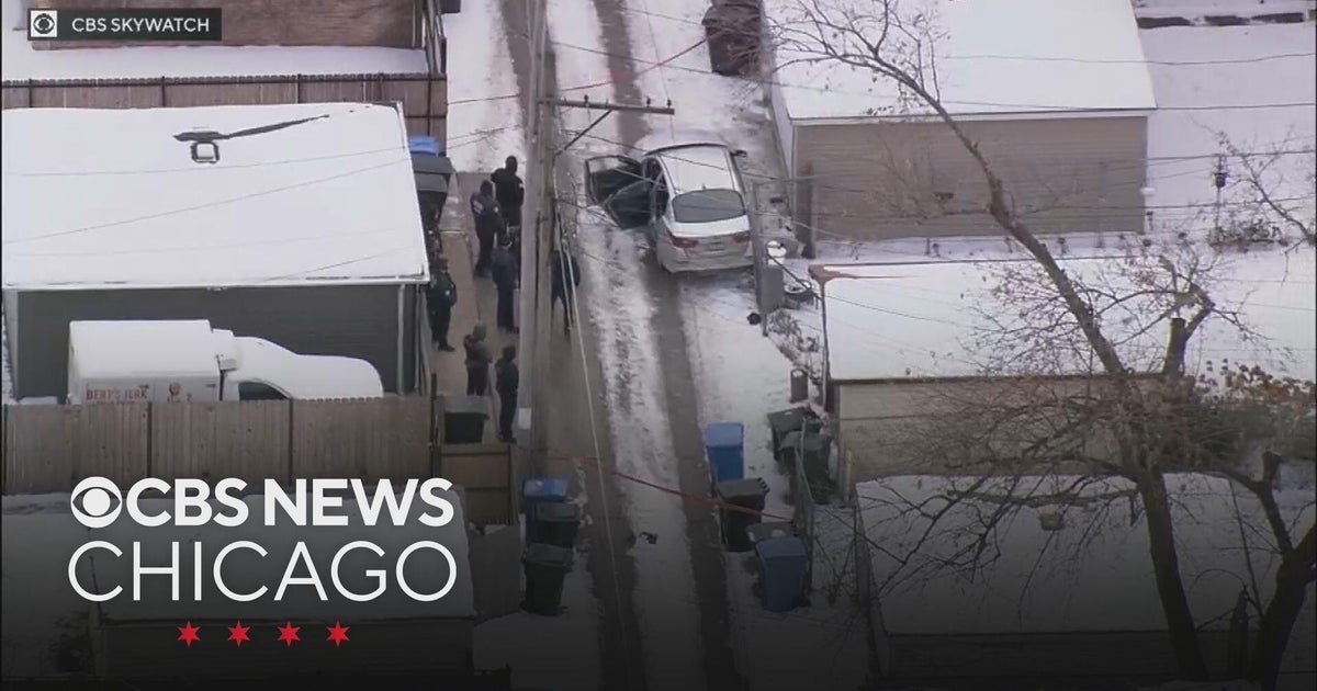 Chicago police open fire on suspect who fled after hitting squad car in ...