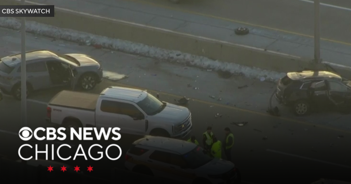 Milwaukee man killed in rollover crash on Tri-State