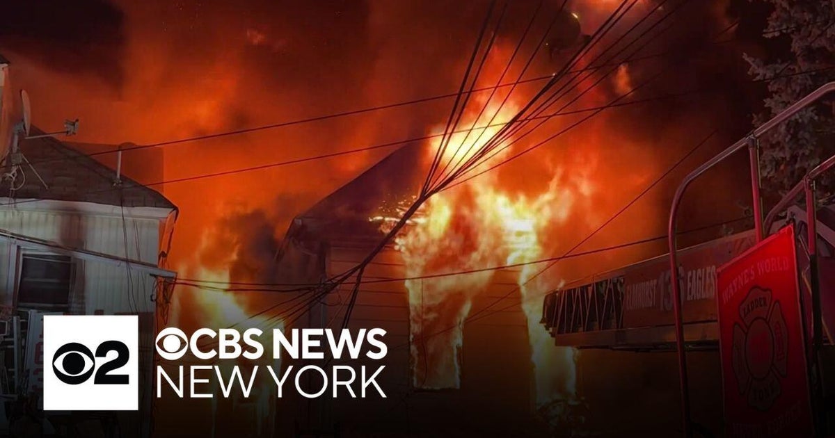 Fire in Elmhurst, Queens leaves at least 1 dead and 9 injured - CBS New ...