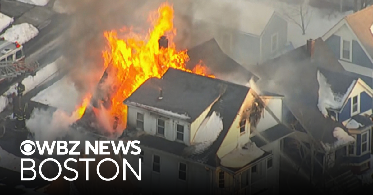 14 people displaced after fire in Lynn