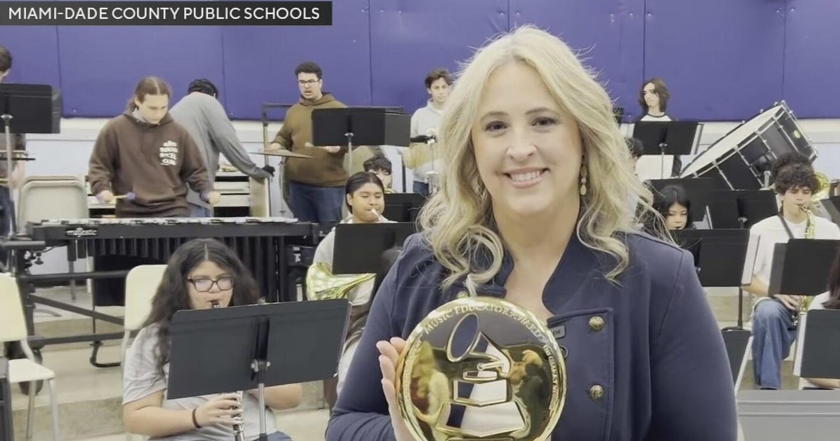 Miami-Dade public school celebrates the GRAMMY win of their music teacher