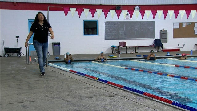 swim1.jpg 
