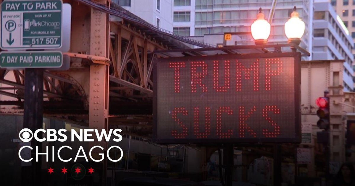CDOT sign in Loop apparently hacked with vulgar messages about Trump, ICE