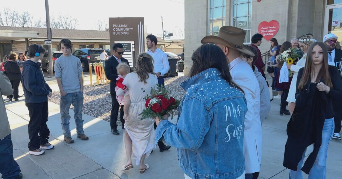 Couples flock to Northern Colorado to marry in "Lock Your Love" celebration