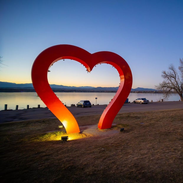 loveland-heart-sculpture.jpg 