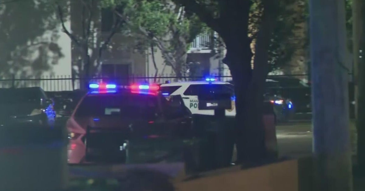 Two men rushed to hospital after double-shooting in southwest Miami ...