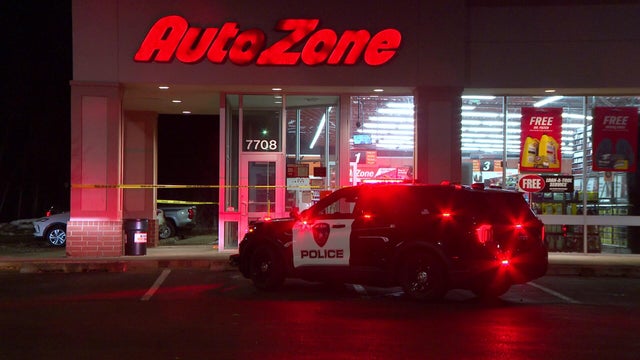 raw-tue-night-brooklyn-park-auto-zone-shooting-broll-berg-021726.jpg 