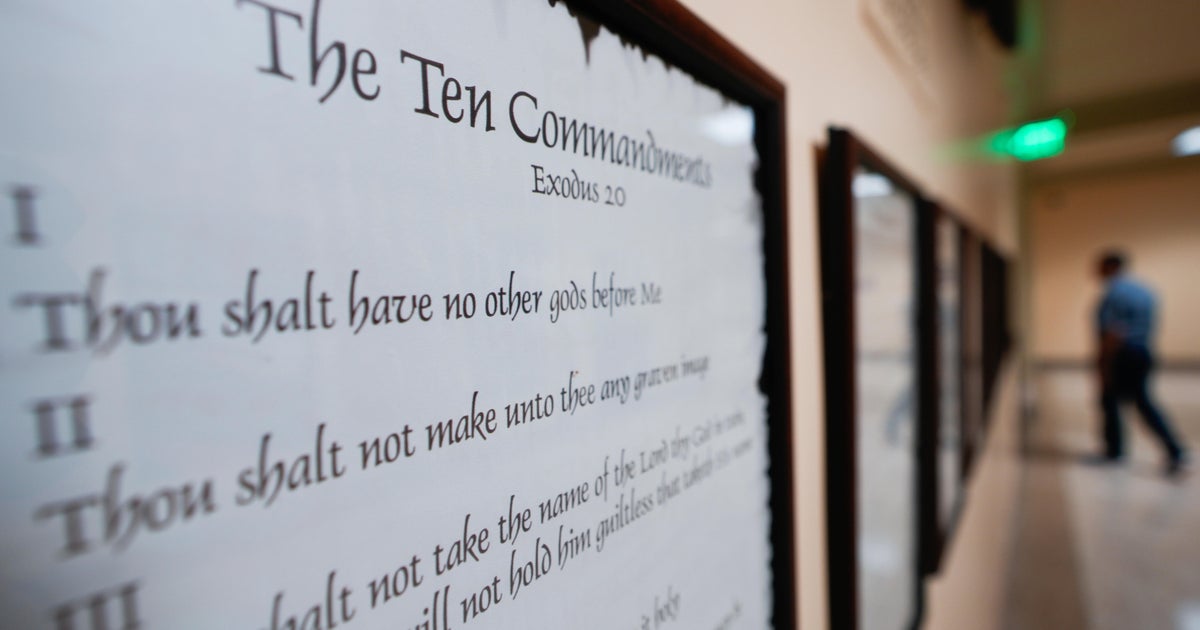 Court clears way for Louisiana law requiring public schools display Ten Commandments