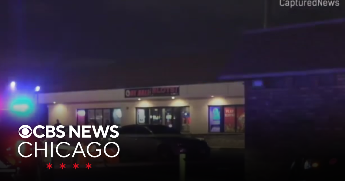 1 dead, 1 critically wounded in shooting at Bridgeview, Illinois pool hall