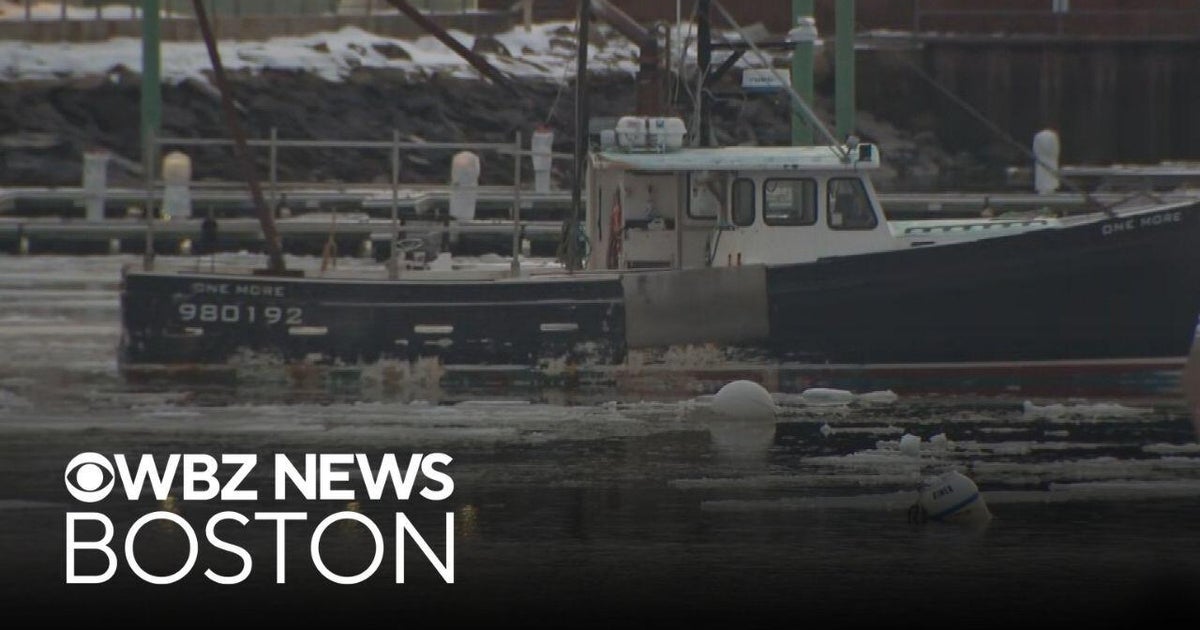 Coastal communities in Massachusetts prepare for blizzard conditions and up to 2 feet of snow