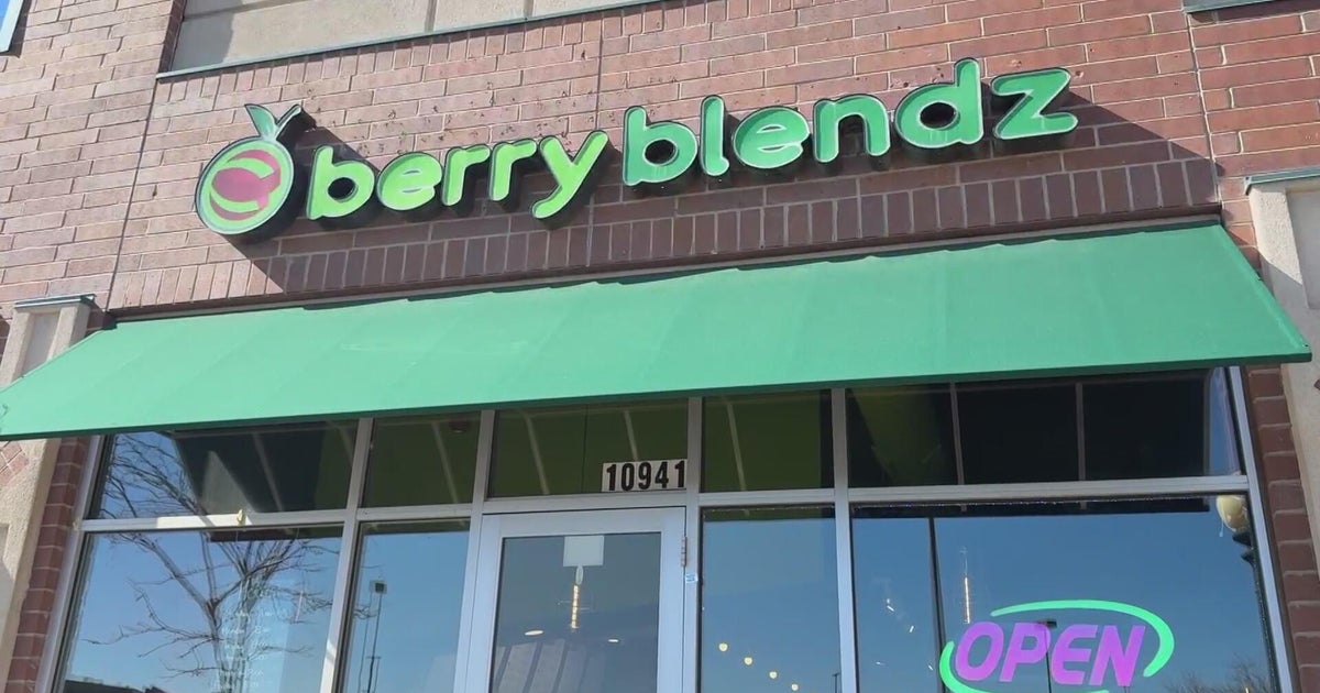 Colorado community rallies around injured owner of beloved smoothie shop