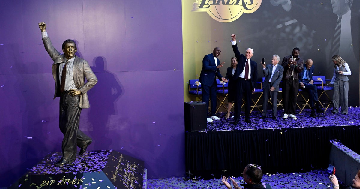 Statue of Pat Riley, mastermind of Lakers' Showtime era, unveiled outside Crypto Arena