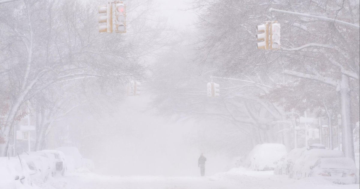 Snow still falling across Northeast U.S. as massive blizzard continues track