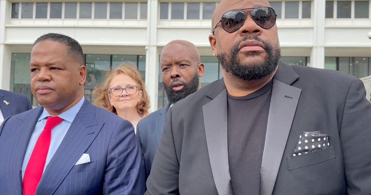 Trump settles lawsuit with Isaac Hayes estate over campaign song use