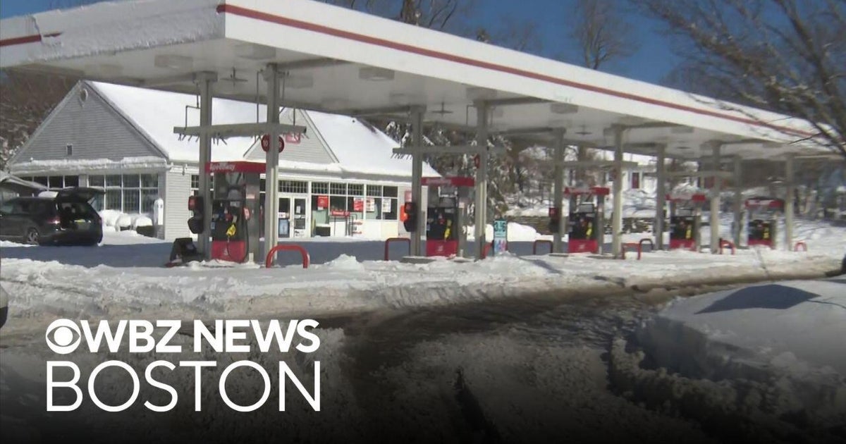 Plymouth gas stations closed after blizzard knocks out power - CBS Boston