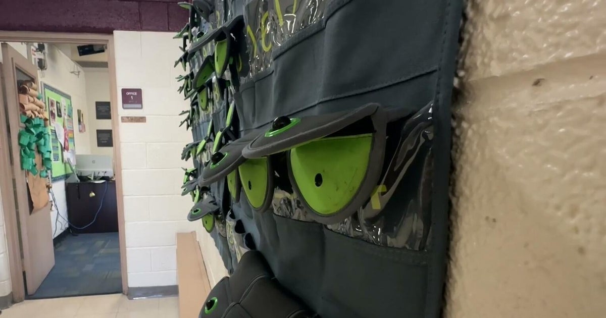 Michigan school district getting head start on implementing state's cellphone ban