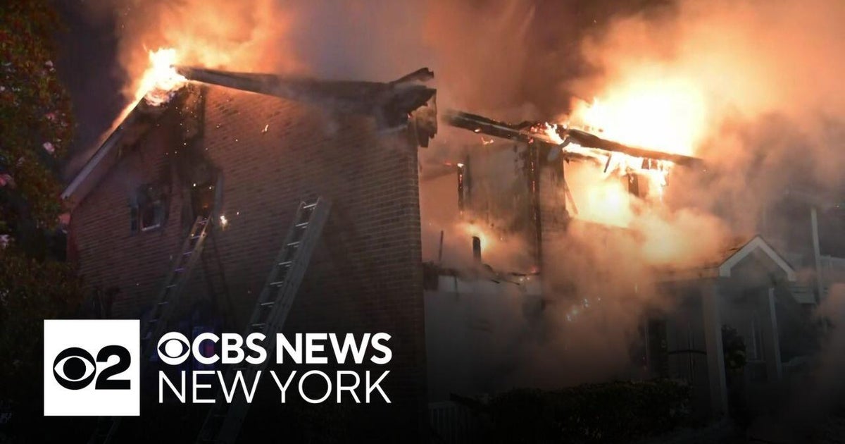 Dozens displaced after West Babylon apartment complex fire - CBS New York