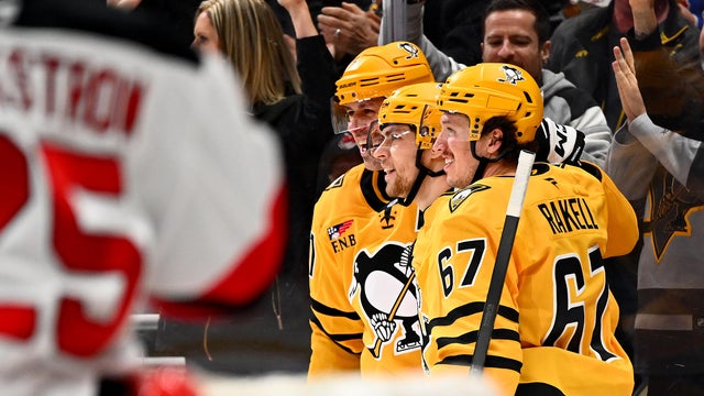 New Jersey Devils v Pittsburgh Penguins 