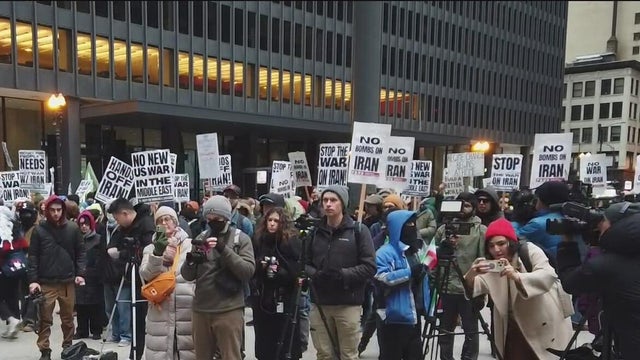 federal plaza protest 