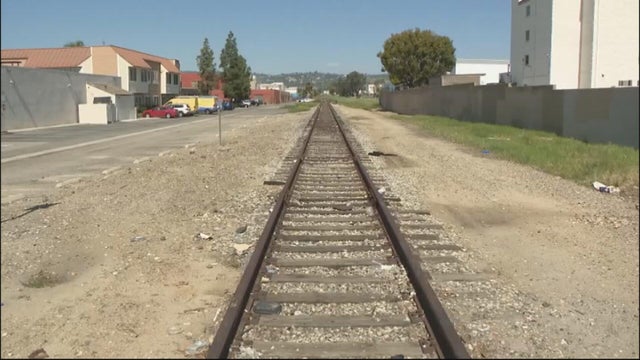 train-tracks-orange-county.jpg 