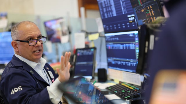 Dow Closes Down Over 700 Points On Thursday As Volatile Week For Markets Continues 