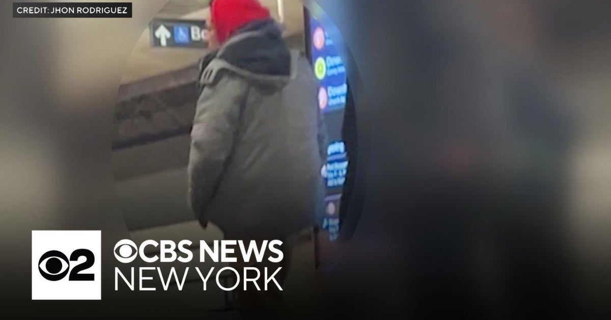 NYC subway shove suspect is in U.S. illegally, DHS says - CBS New York