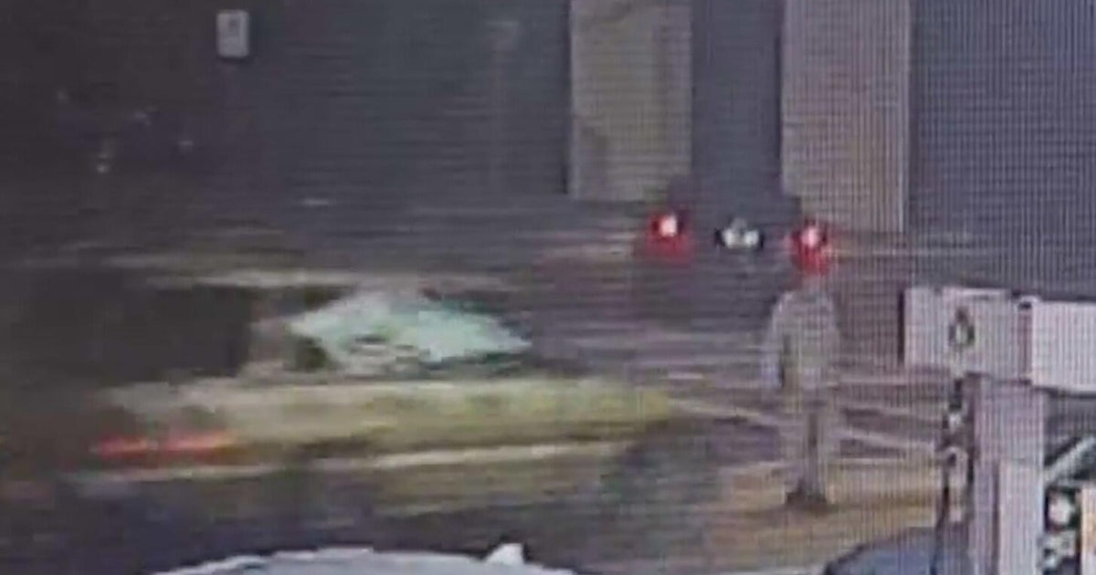 Search underway for driver who struck, killed pedestrian in Miami hit-and-run crash