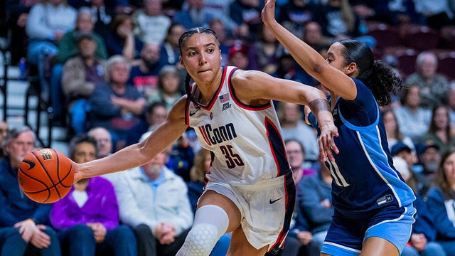 Villanova v Connecticut 