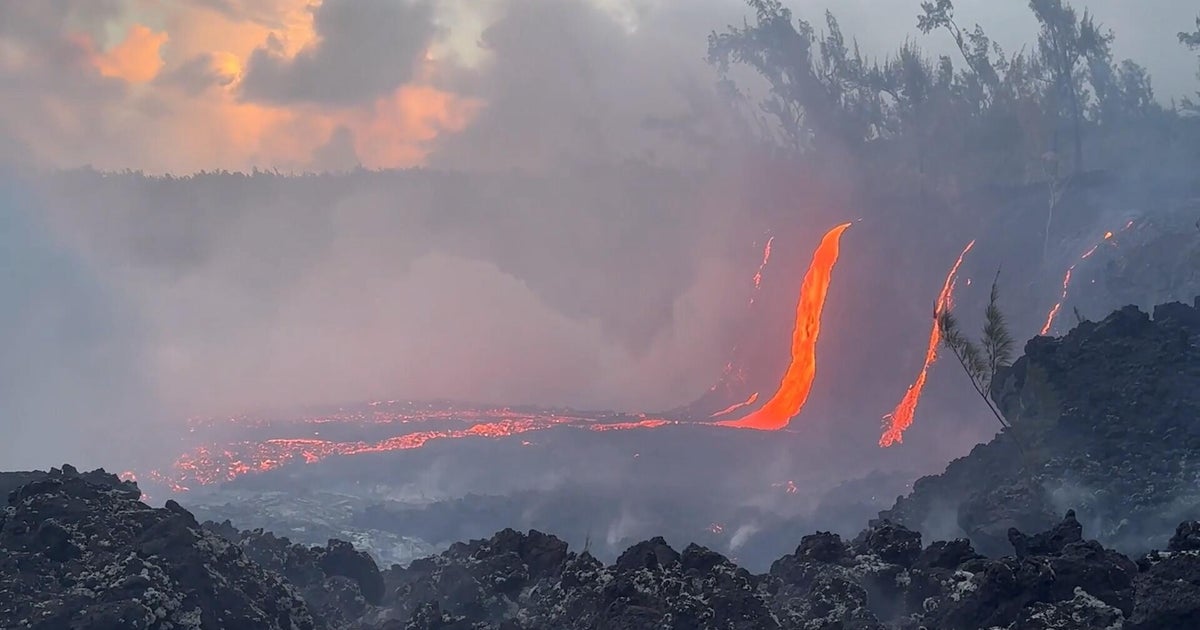 Videos show lava from volcano eruption on France's Réunion Island reaching ocean