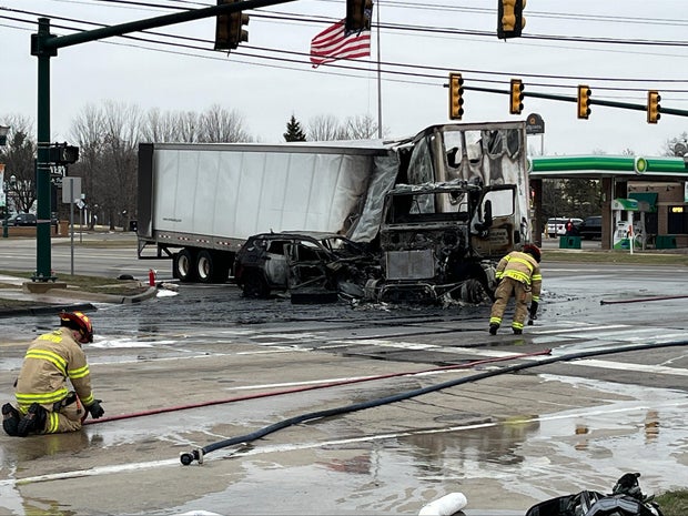 canton-ford-and-haggerty-crash.jpg 