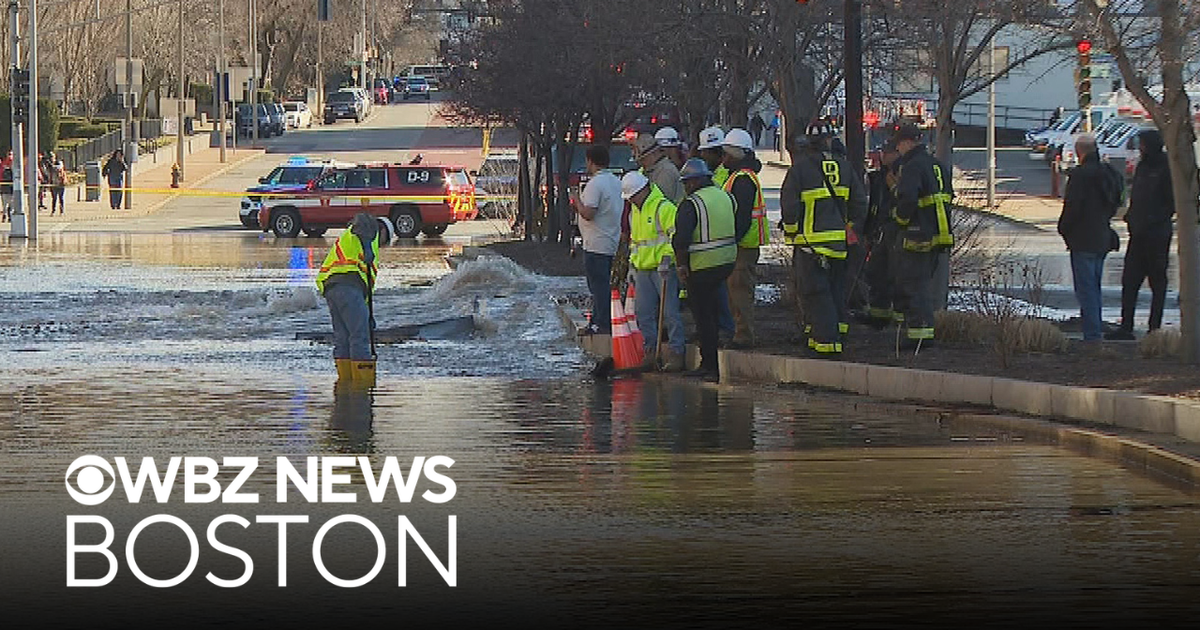 Water main break shuts down roads near Jackson Square in Boston - CBS Boston