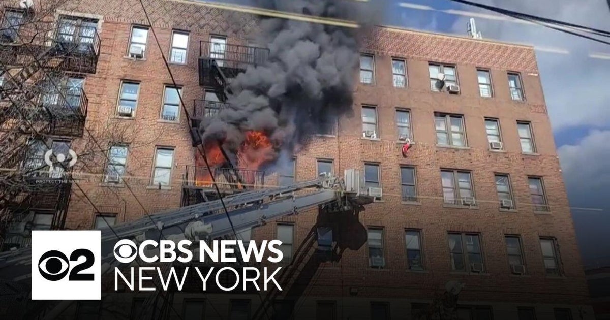 FDNY rescues children from day care in Bronx building fire - CBS New York