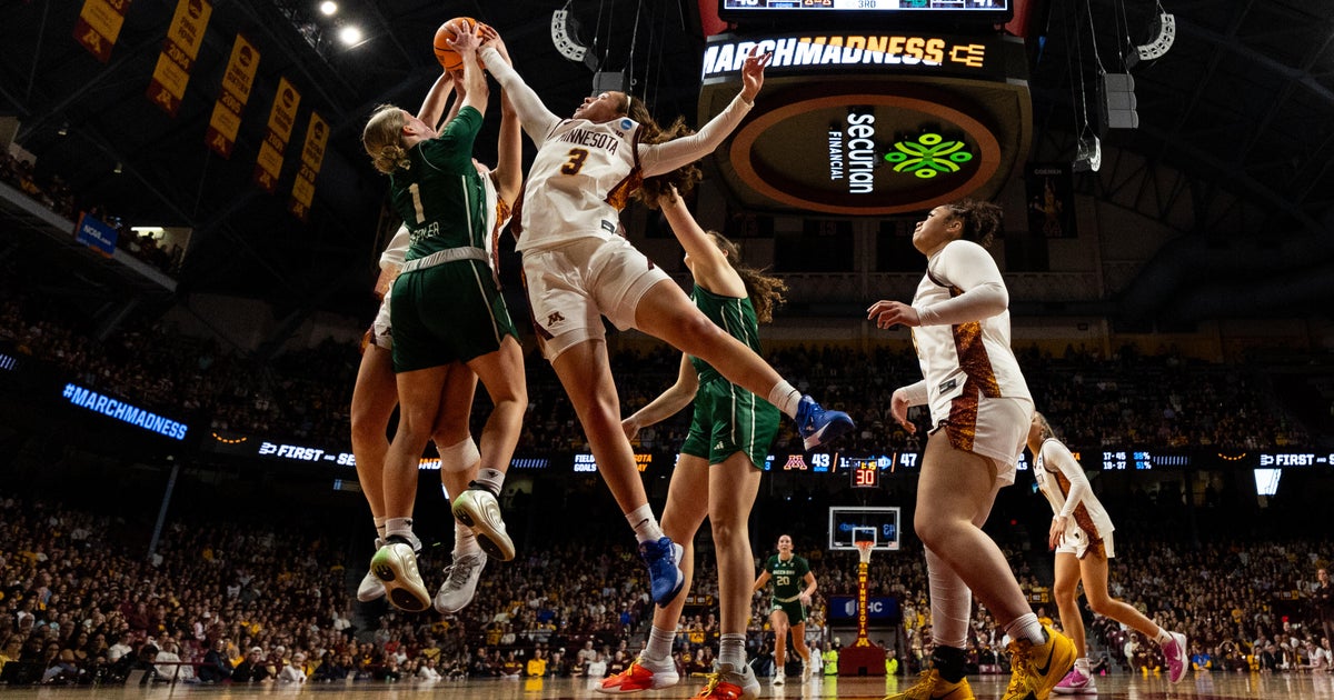Minnesota surges past Green Bay 75-58 in first round of March Madness