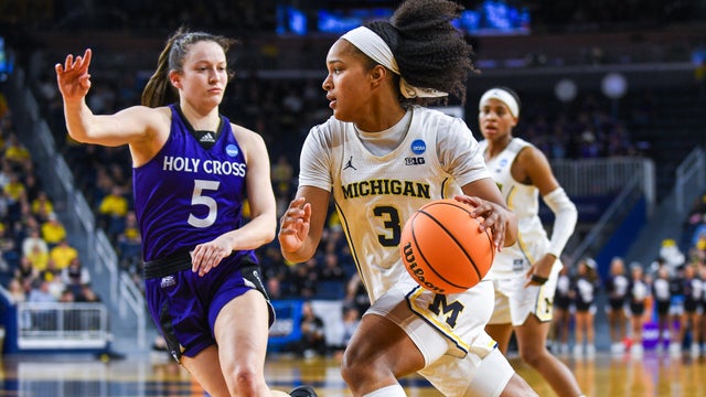 Holy Cross v Michigan 