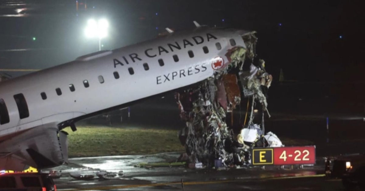 Latest on LaGuardia Airport traffic control moments before plane-truck collision